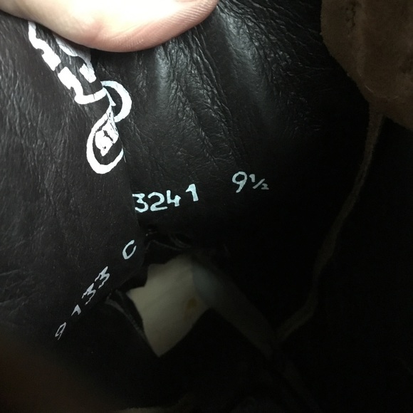 Sendra Suede Embroidered Western Cowboy Boots - Picture 15 of 16